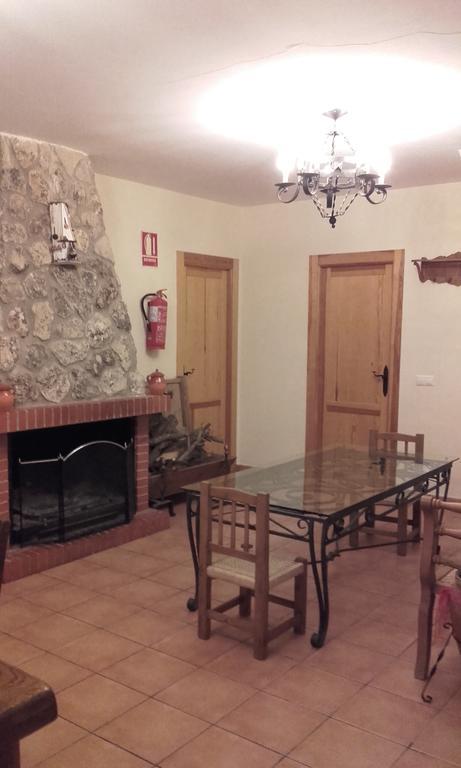 Apartamentos Serrano Ribatajada エクステリア 写真