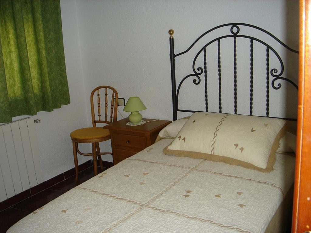 Apartamentos Serrano Ribatajada エクステリア 写真