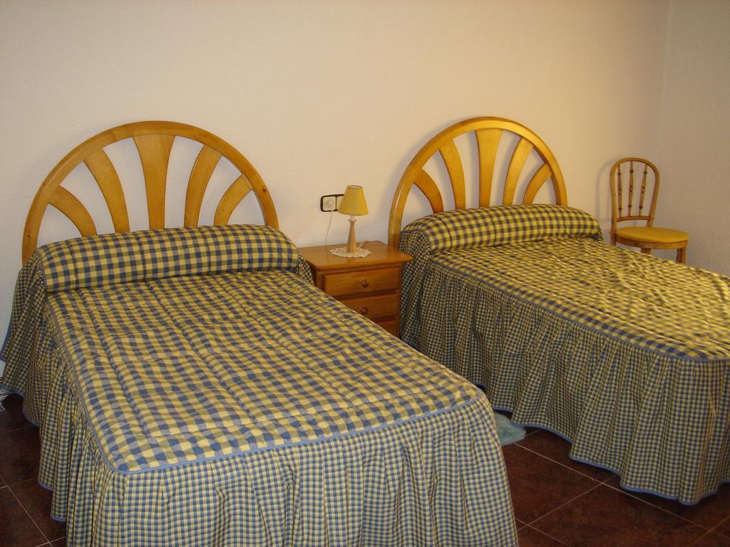 Apartamentos Serrano Ribatajada エクステリア 写真