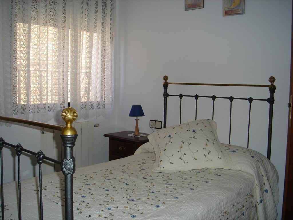 Apartamentos Serrano Ribatajada エクステリア 写真