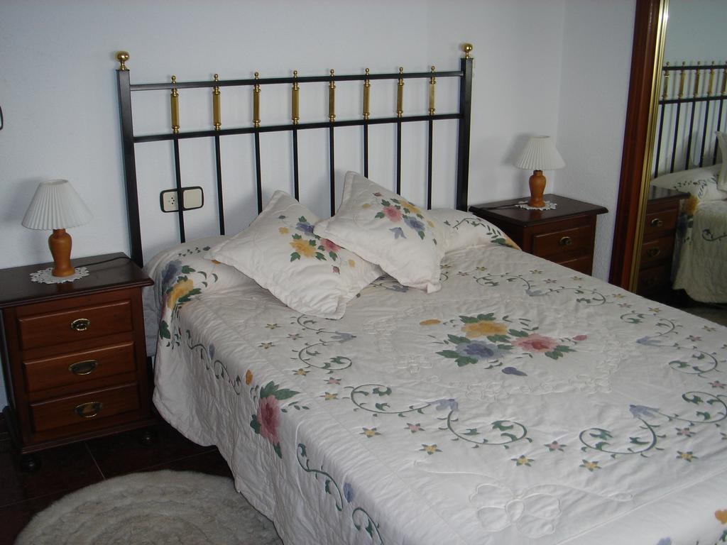Apartamentos Serrano Ribatajada エクステリア 写真