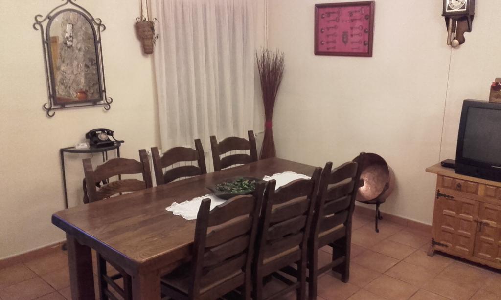 Apartamentos Serrano Ribatajada エクステリア 写真