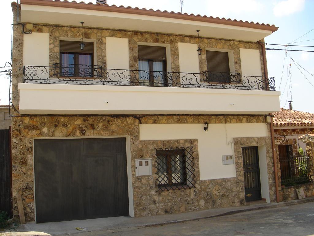 Apartamentos Serrano Ribatajada エクステリア 写真